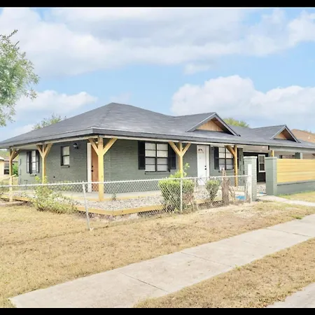 Spacious In Downtown Mcallen